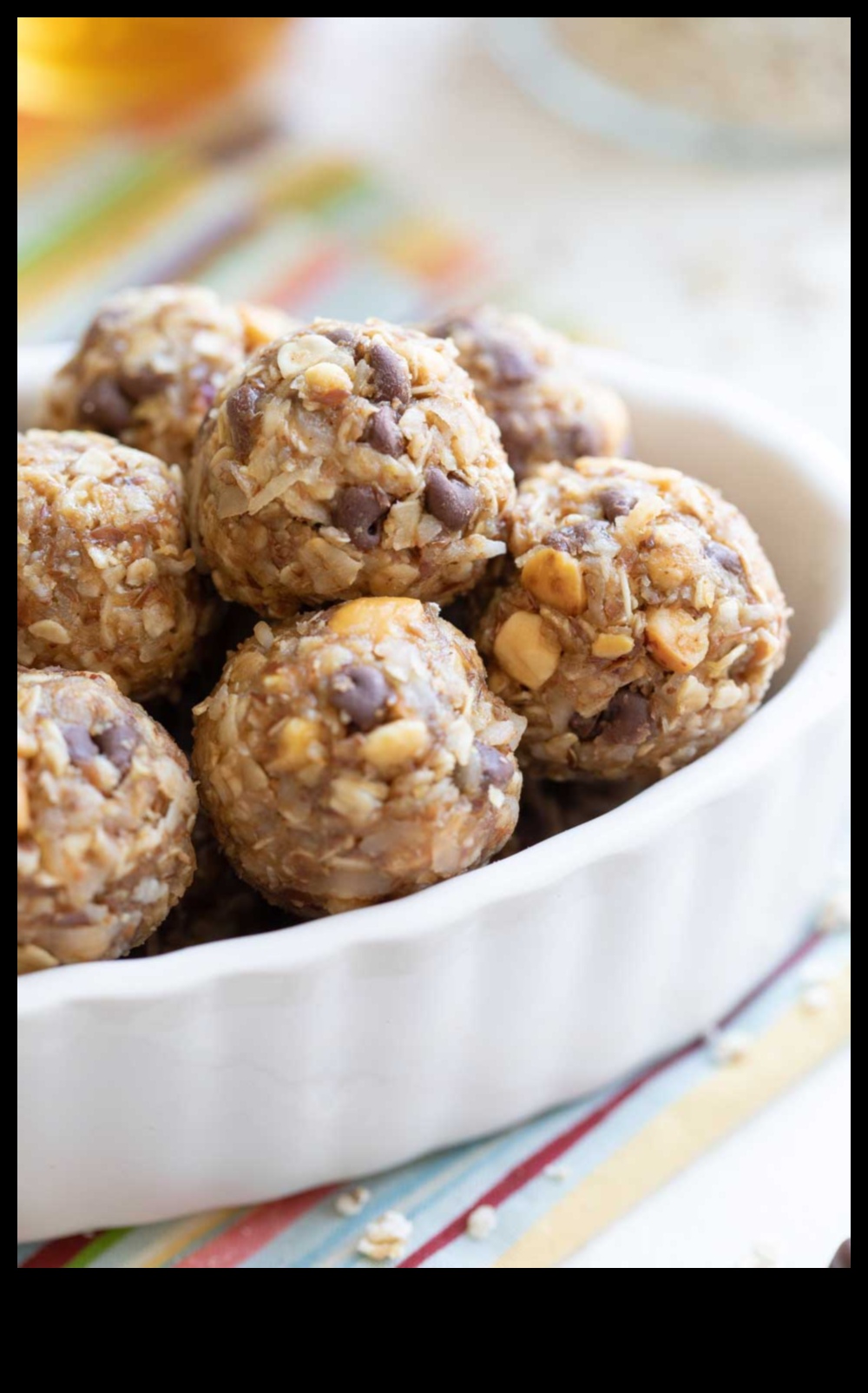 Easy Breezy Bites 30+ Αβίαστες συνταγές σνακ για να ικανοποιήσετε την πείνα σας 3 Easy Breezy Bites: Αβίαστες συνταγές σνακ σας περιμένουν