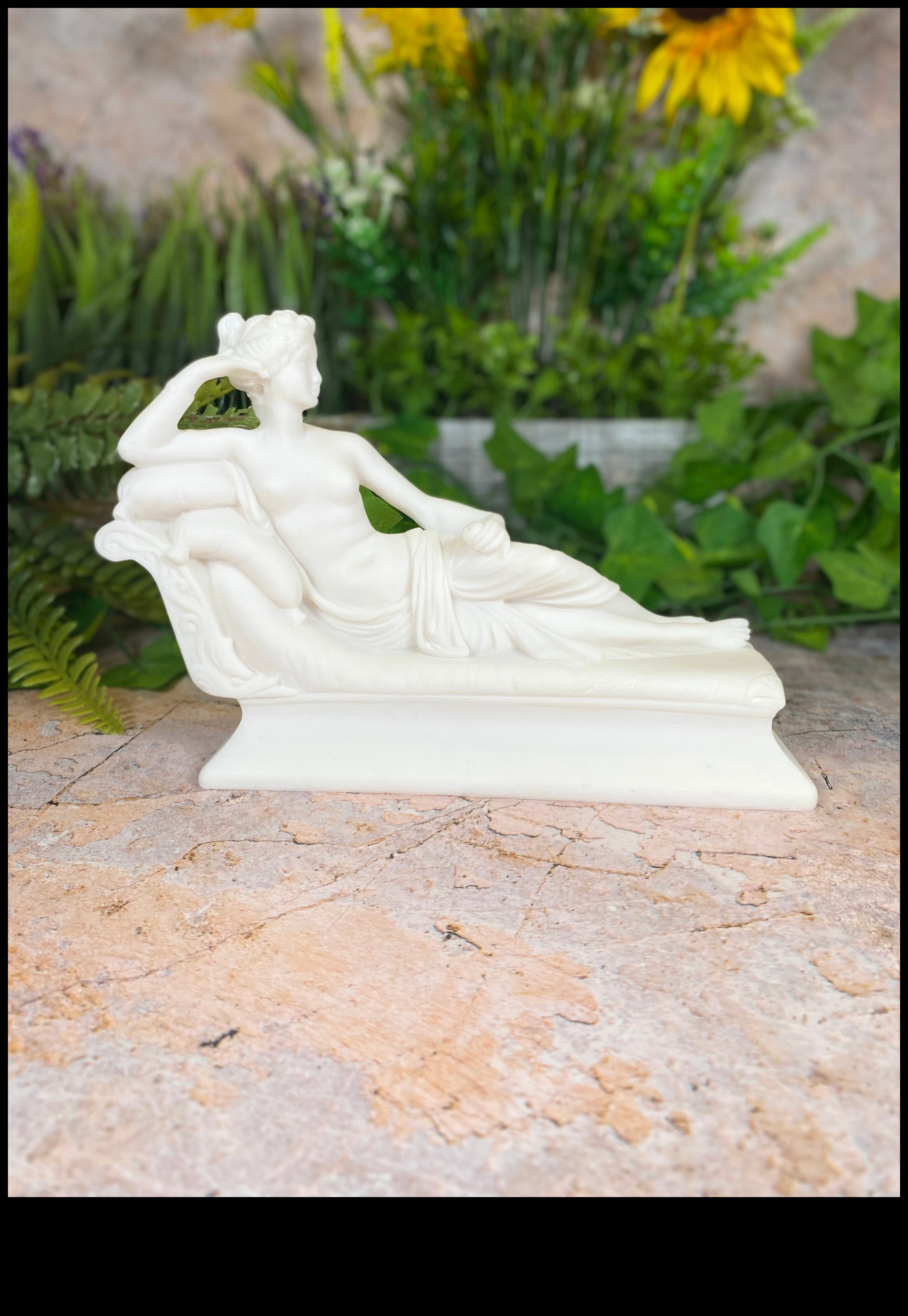 Sculpted Serenity Διαχρονική ομορφιά στη μεσαιωνική τέχνη 3 Sculpted Serenity: The Timeless Beauty of Medieval Artistic Figures